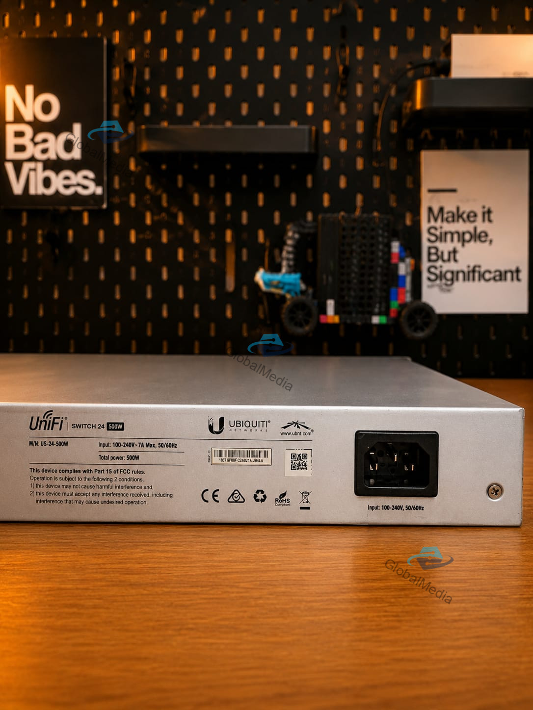 Ubiquiti UniFi Switch 24 500W (Model: US-24-500W) – foto 4