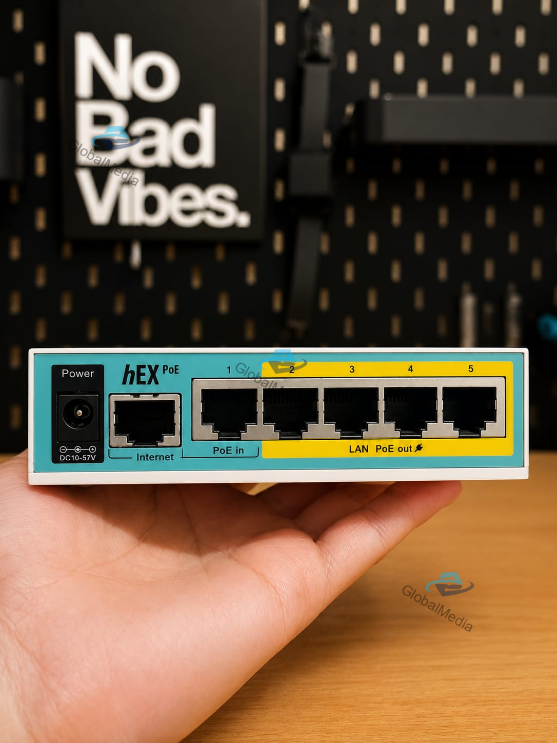 MikroTik RB960PGS – foto 3